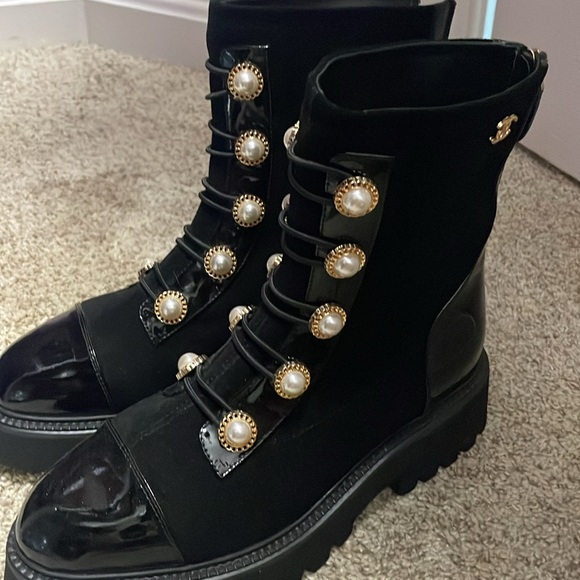 Black - Picture 7 of 8